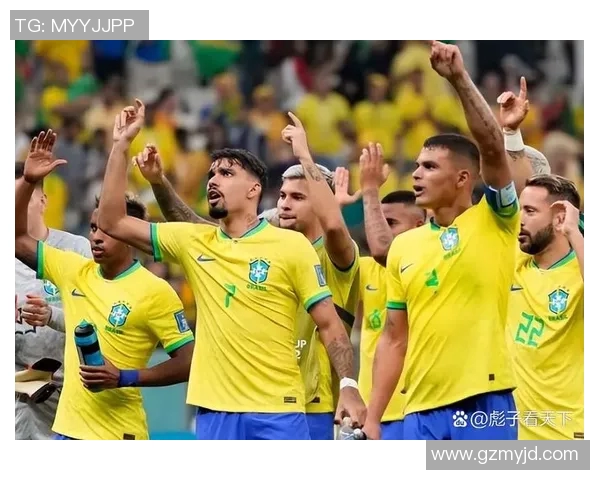 全球足球巨星同框合影展现足球魅力与团结精神的精彩瞬间